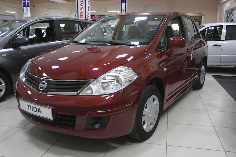 Nissan Tiida Hatchback